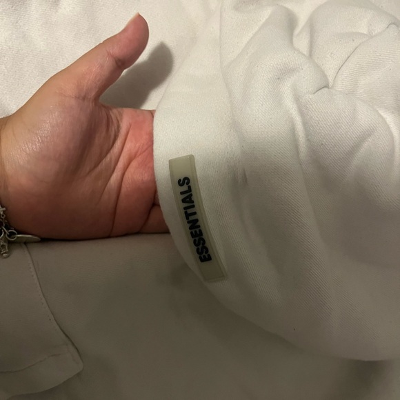 Essentials White Jacket - Picture 4 of 6